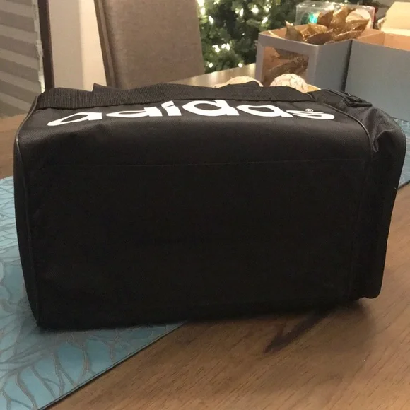 Vintage Adidas Black Duffel Bag - Picture 5 of 9